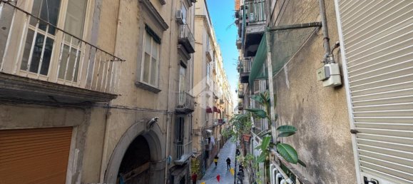 5 rooms Apartment in Naples, Italy No. 15070 29