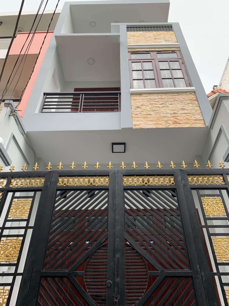64m² House in District 7, Vietnam No. 7343