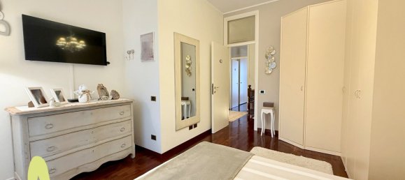 5 Schlafzimmer Haus in Savignano sul Rubicone, Italy, Nr. 379698 22