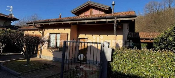 2 غرف نوم شقة في Besozzo, Italy رقم 269610 3