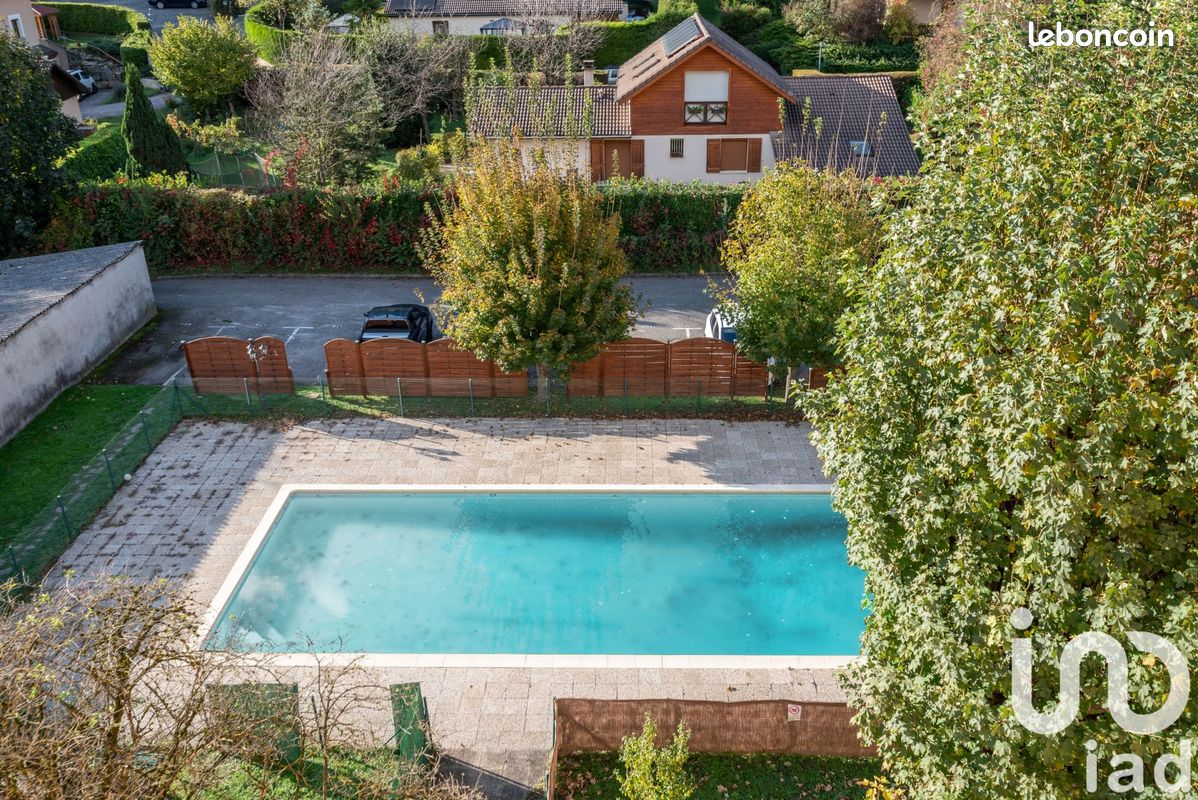 3 bedrooms Apartment in Vaulnaveys-le-Haut, France No. 197255