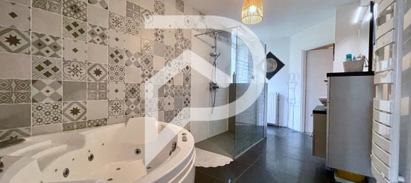 5 bedrooms House in Luneville, France No. 77884 7