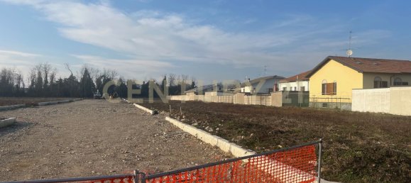 1280m² Land in Parabiago, Italy No. 179294 2