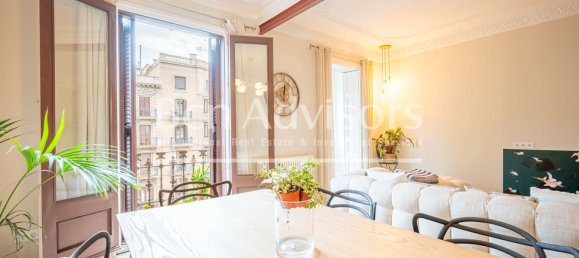 3 bedrooms Apartment in Eixample, Spain No. 164762 3