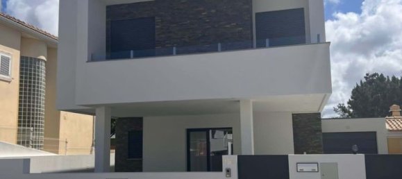 Casa de 4 dormitorios en Seixal, Portugal No. 77839 2