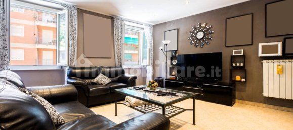 3 bedrooms Apartment in Genoa, Italy No. 296582 3