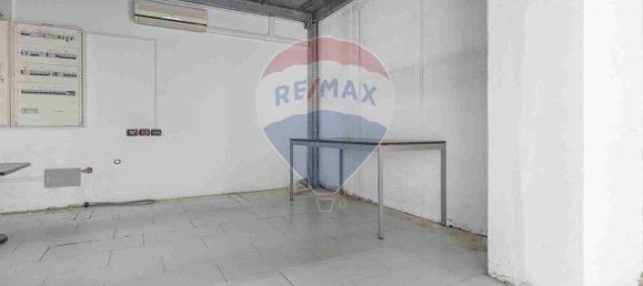 3 rooms Commercial property in Tradate, Italy No. 235092 23