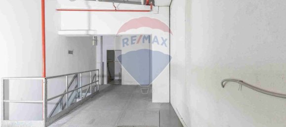 3 rooms Commercial property in Tradate, Italy No. 235092 17