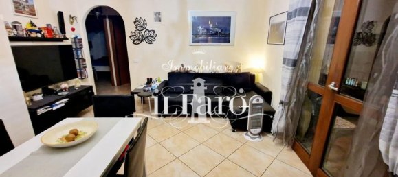 Apartamento de 3 divisões em Campi Bisenzio, Italy N.º 132943 2
