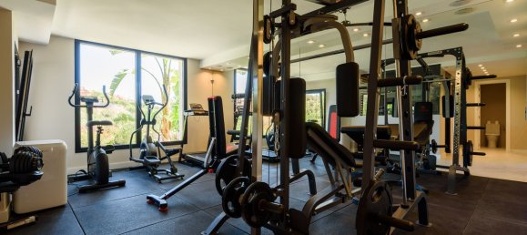 Villa de 7 dormitorios en Marbella, Spain No. 33847 47