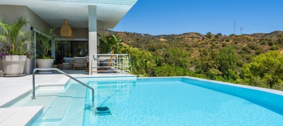 Villa de 7 dormitorios en Marbella, Spain No. 33847 43