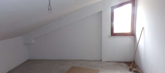 3 rooms Apartment in Monte San Vito, Italy No. 8820 18