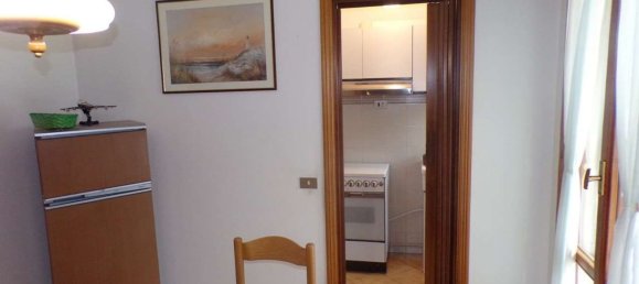 3 rooms Apartment in Monte San Vito, Italy No. 8820 3