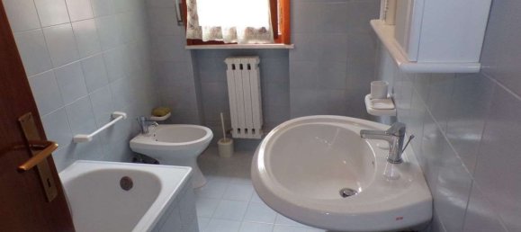 3 rooms Apartment in Monte San Vito, Italy No. 8820 13