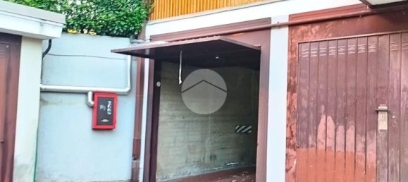 13m² Garage in Bollate, Italy No. 230023 2