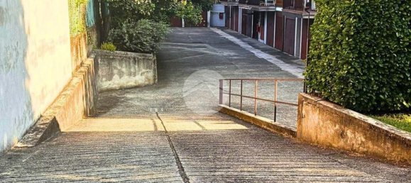 13m² Garage in Bollate, Italy No. 230023 12