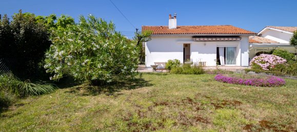 Casa de 3 dormitorios en Cenon, France No. 277862 4