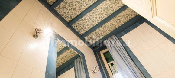 6 bedrooms Villa in Lucca, Italy No. 137669 25