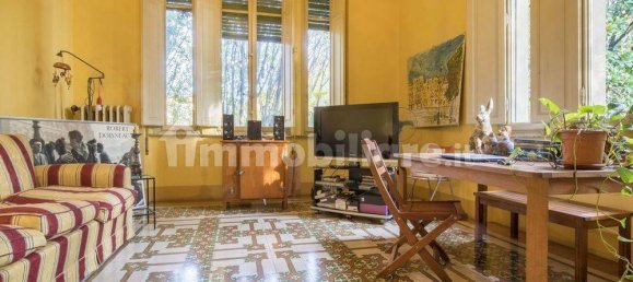 6 bedrooms Villa in Lucca, Italy No. 137669 8