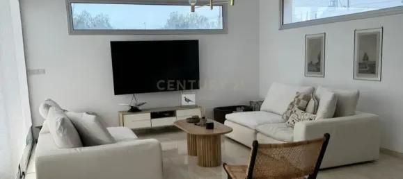 3 bedrooms Villa in Limassol, Cyprus No. 4357 10