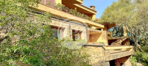 6 bedrooms Villa in Palau, Italy No. 19378 3