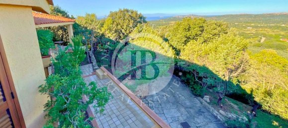 6 bedrooms Villa in Palau, Italy No. 19378 12