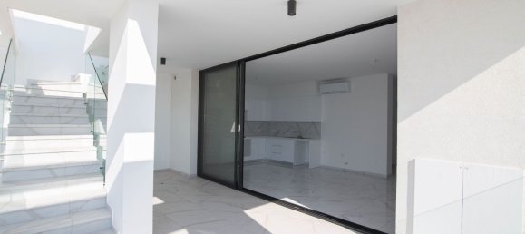 2 bedrooms Apartment in Larnaca, Cyprus No. 5669 29