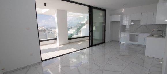 2 bedrooms Apartment in Larnaca, Cyprus No. 5669 8