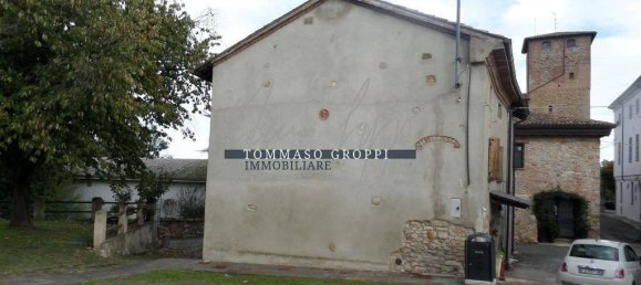 Casa de 4 divisões em Borgonovo Val Tidone, Italy N.º 118389 40