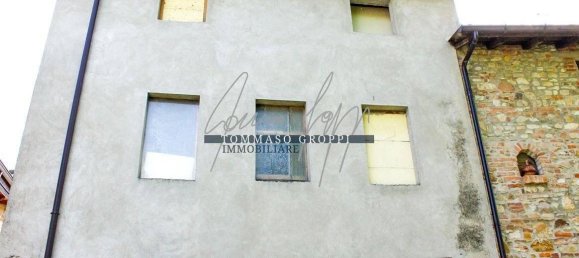 Casa de 4 divisões em Borgonovo Val Tidone, Italy N.º 118389 38