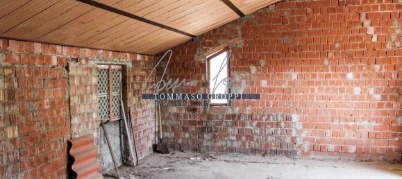 Casa de 4 divisões em Borgonovo Val Tidone, Italy N.º 118389 16