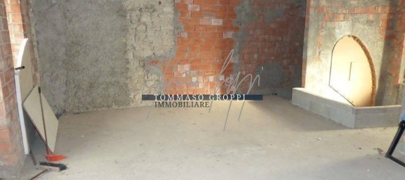 Casa de 4 divisões em Borgonovo Val Tidone, Italy N.º 118389 30