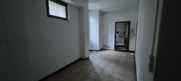 1041m² Building in Gravedona ed Uniti, Italy No. 313834 12