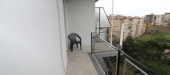 Apartamento de 2 habitaciónes en Naples, Italy No. 351393 10