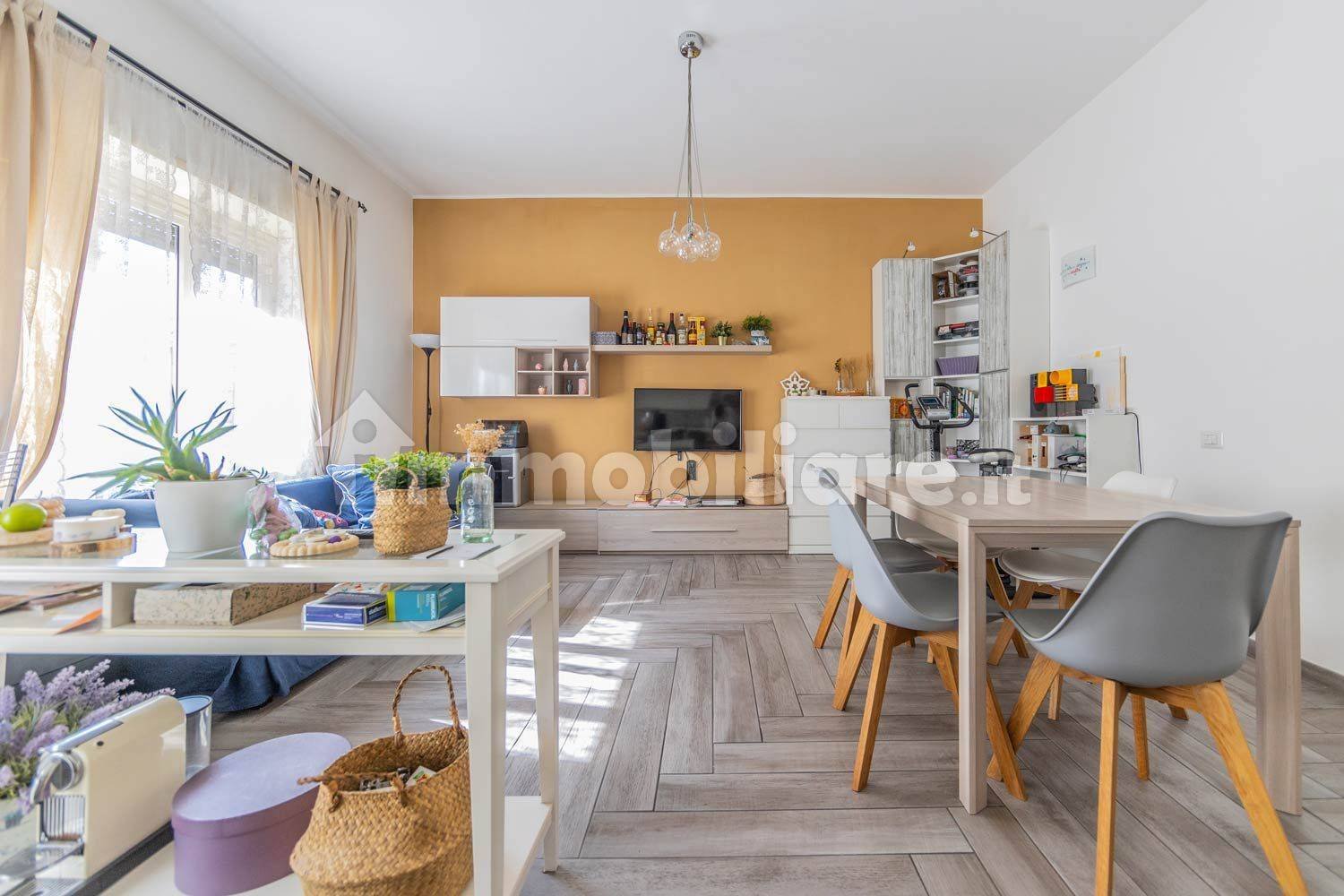 2 bedrooms Apartment in Rome, Italy No. 340340