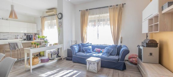 2 bedrooms Apartment in Rome, Italy No. 340340 11