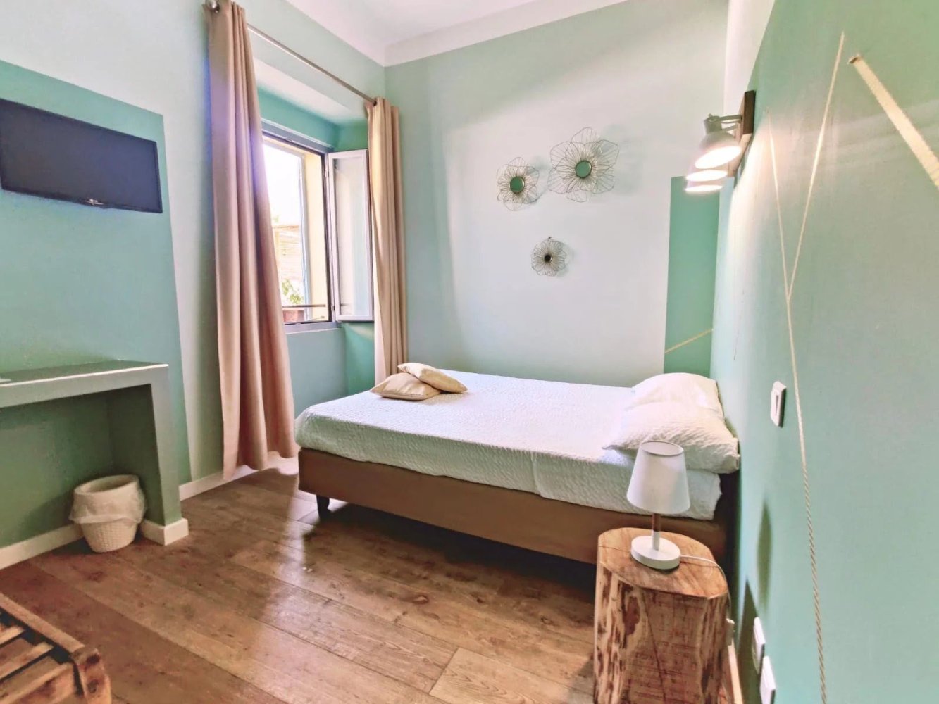 28غرفة فندق في Bastia, France رقم 156083