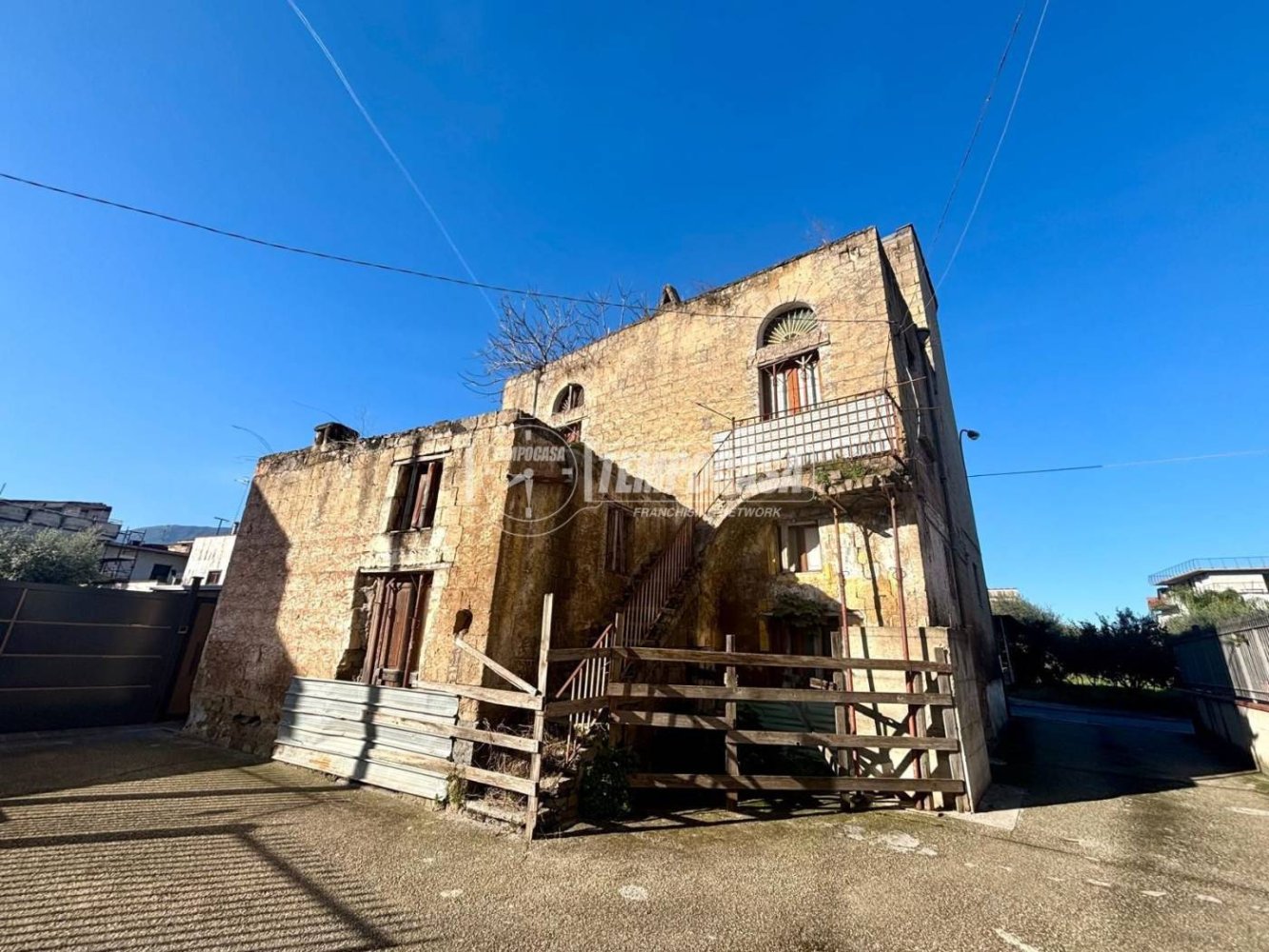 3غرفة منزل في Nola, Italy رقم 329136