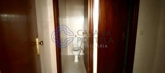 60m² Commercial property in Fanzeres, Portugal No. 59059 3