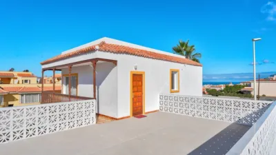 Casa de 4 dormitorios en Santiago del Teide, Spain No. 125309
