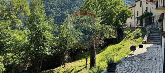 6 rooms House in Villetta Barrea, Italy No. 301777 5