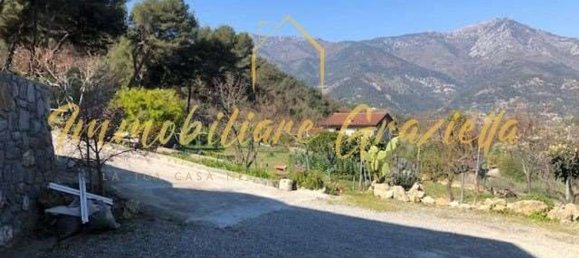 5 rooms Apartment in Ventimiglia, Italy No. 98440 18