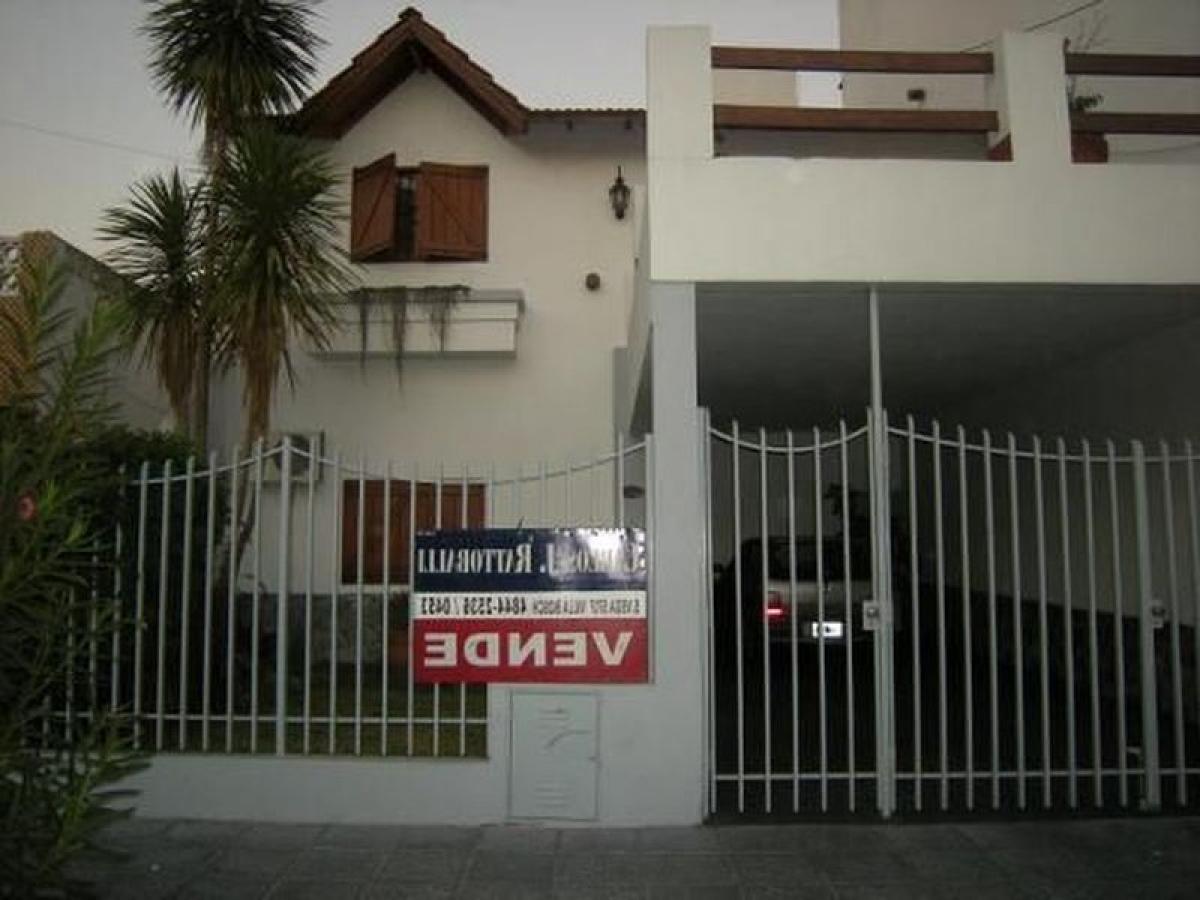 3 bedrooms House in General San Martin, Argentina No. 70071