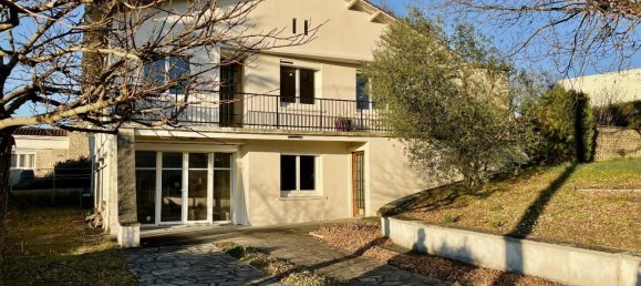 Дом с 5 спальнями в Суайо, Франция № 100937 10