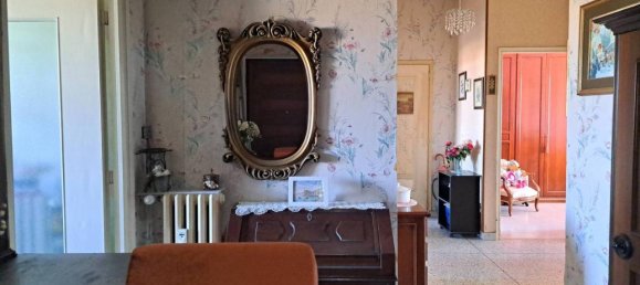 6 rooms Apartment in Turin, Italy No. 155816 2