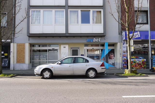 Propriété commerciale à Monchengladbach, Germany 630m² No. 87062