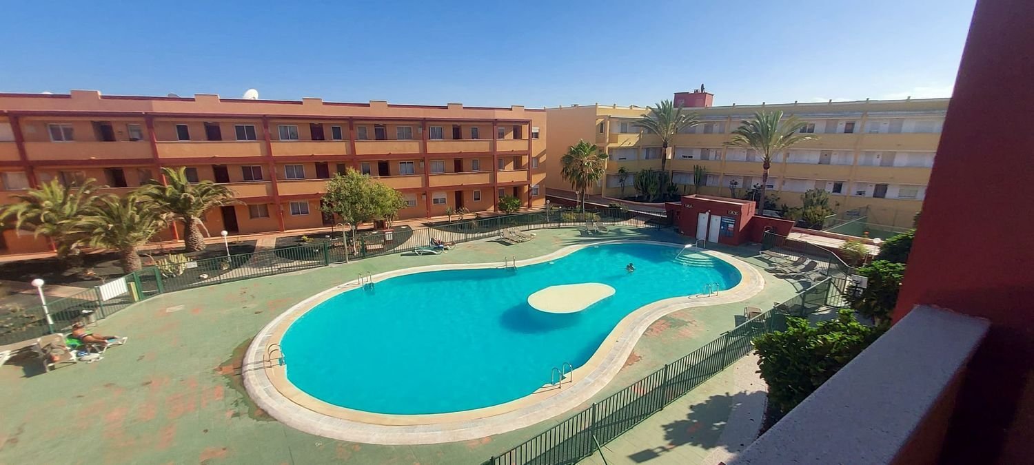 Квартира с 2 спальнями в Ла Олива, Испания № 168591