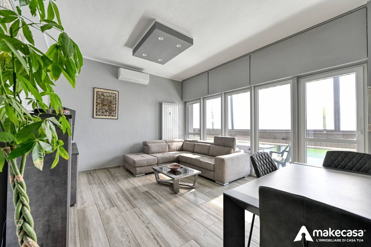 4 Schlafzimmer Wohnung in San Donato Milanese, Italy, Nr. 357771