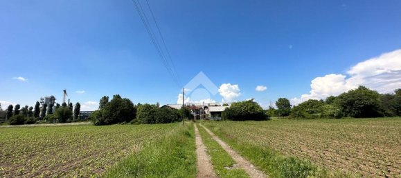 15غرفة قطعة أرض في Muggiò, Italy رقم 91741 16