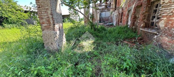 15غرفة قطعة أرض في Muggiò, Italy رقم 91741 9